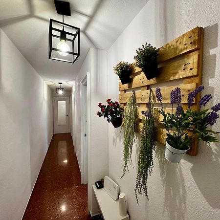 Amplio Apartamento Familiar Con Parking Privado En Pleno Centro De Cordoba Exterior photo