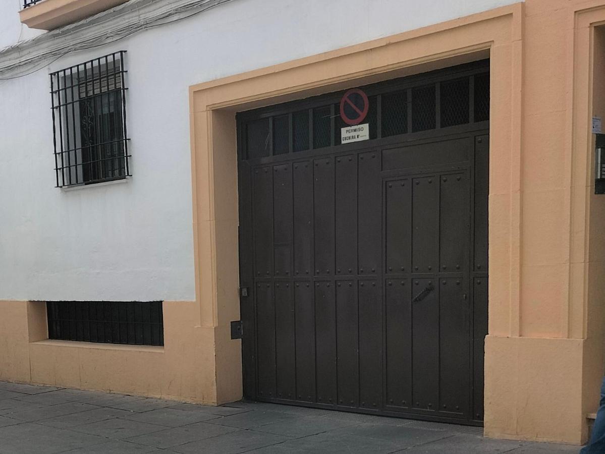 Amplio Apartamento Familiar Con Parking Privado En Pleno Centro De Cordoba Exterior photo