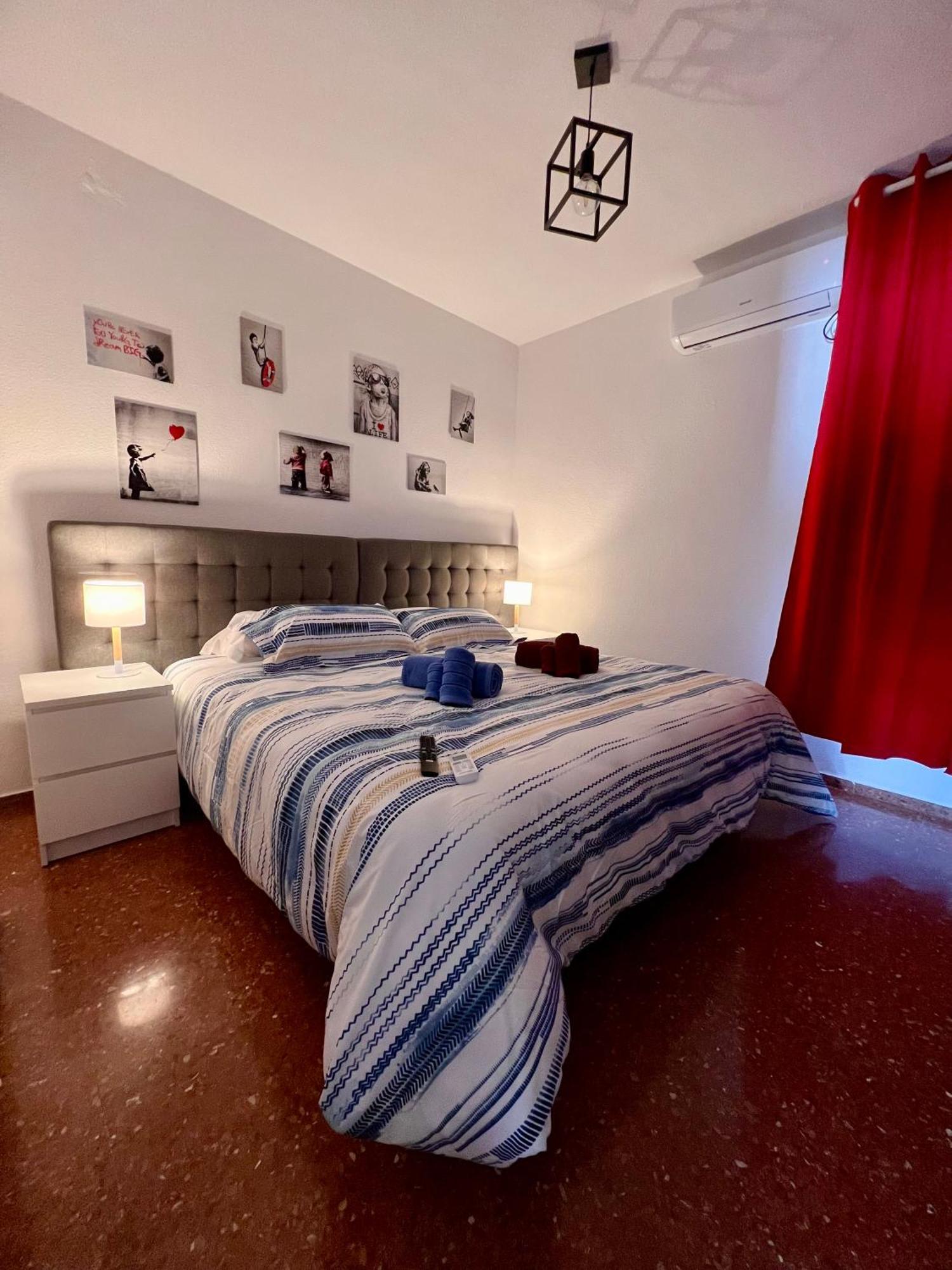 Amplio Apartamento Familiar Con Parking Privado En Pleno Centro De Cordoba Exterior photo